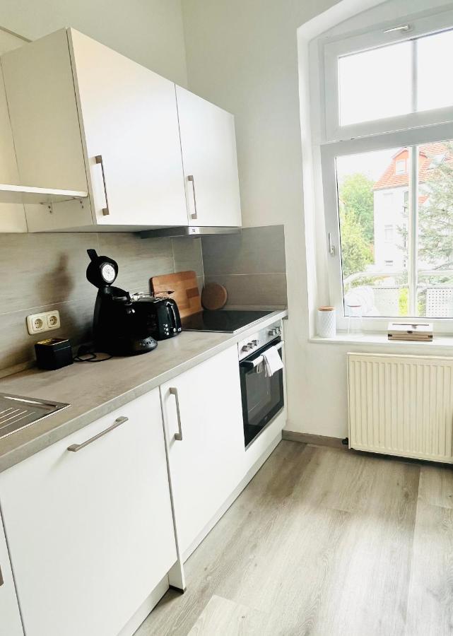 Renoviertes Apartment In Zentraler Lage - Wlan, Smart-Tv, Kuche, Balkon Und Queensize-Bett Fur 4 Gaste Erfurt Kültér fotó